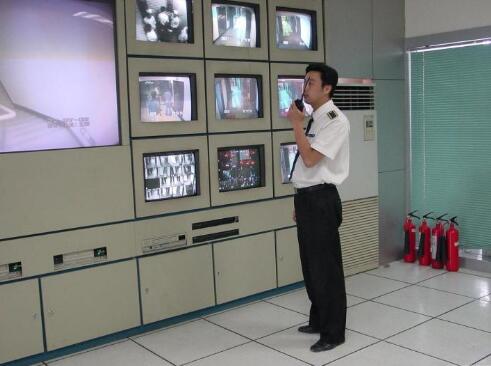 手持對(duì)講機(jī)選購要注意什么？