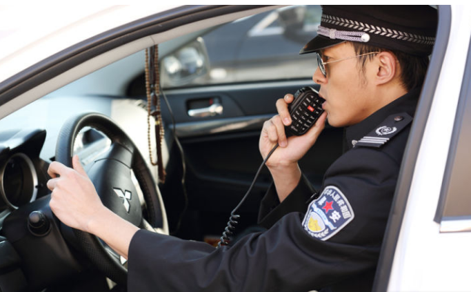看完這篇文章，基本就可以自己動(dòng)手安裝車臺(tái)了