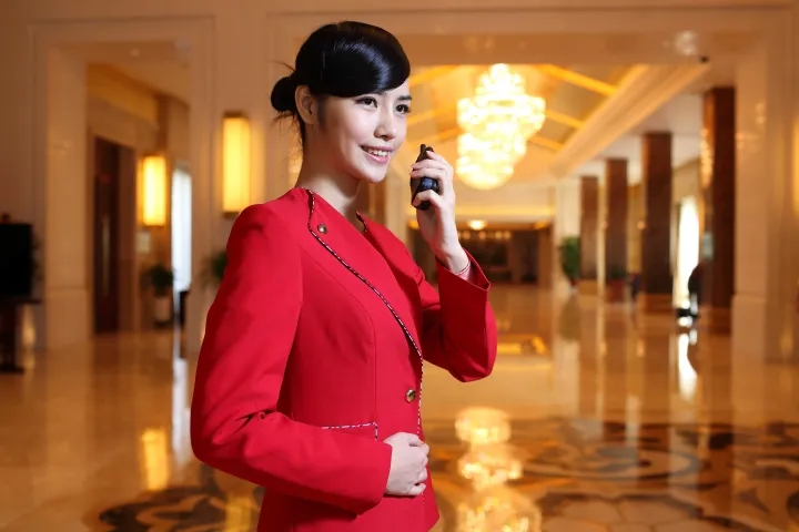 業(yè)余無(wú)線電呼號(hào)牌可以掛車牌下方嗎？